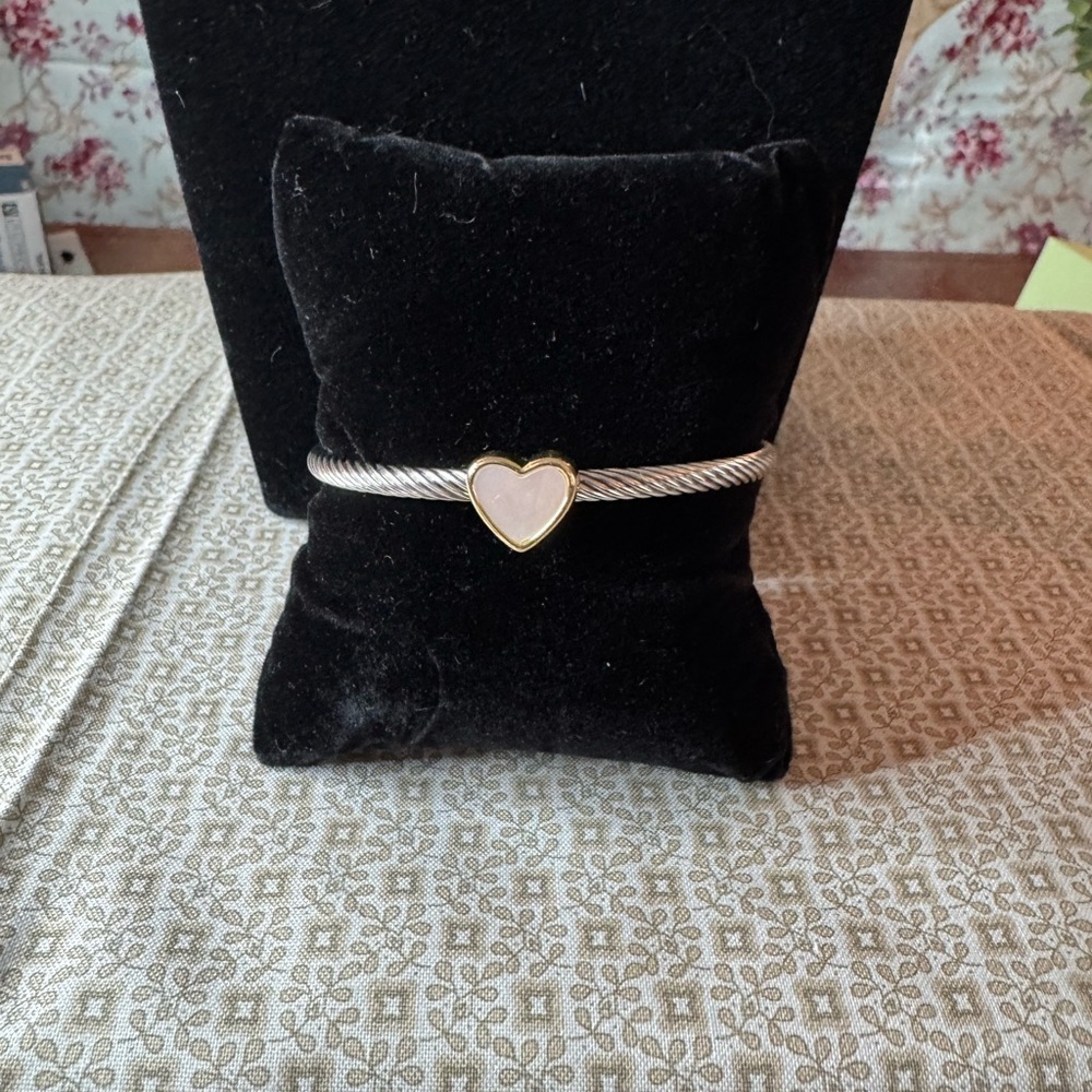 Elegant Silver and Gold Heart Bracelet - Picture 2 of 3